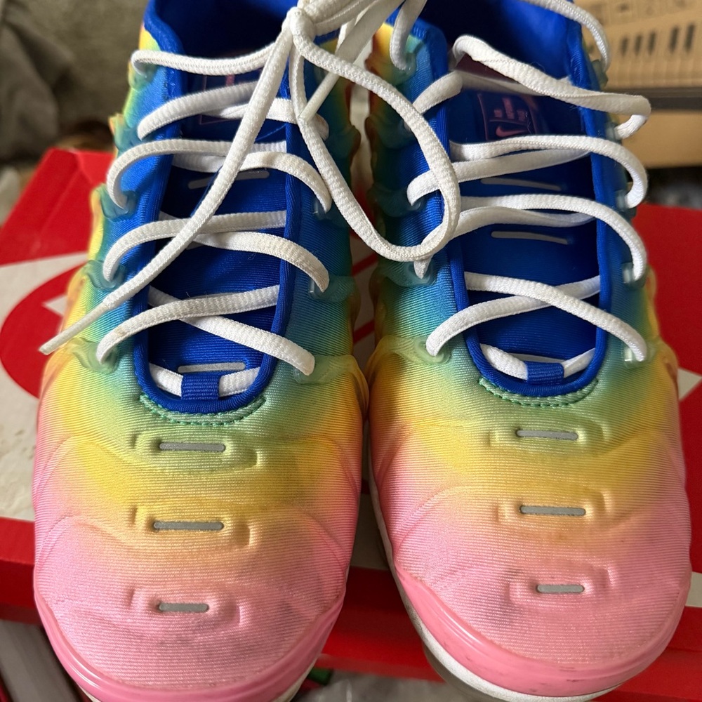 Nike Air VaporMax Plus 9 Pink Foam Sneakers 👟 (dirty) Free Gift 🎁 w/ purchase - Picture 5 of 9